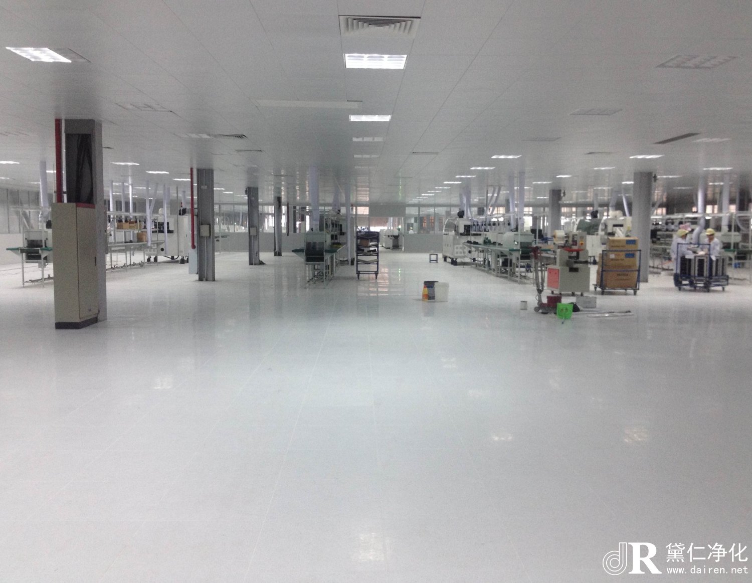 十萬(wàn)級(jí)潔凈室的標(biāo)準(zhǔn)